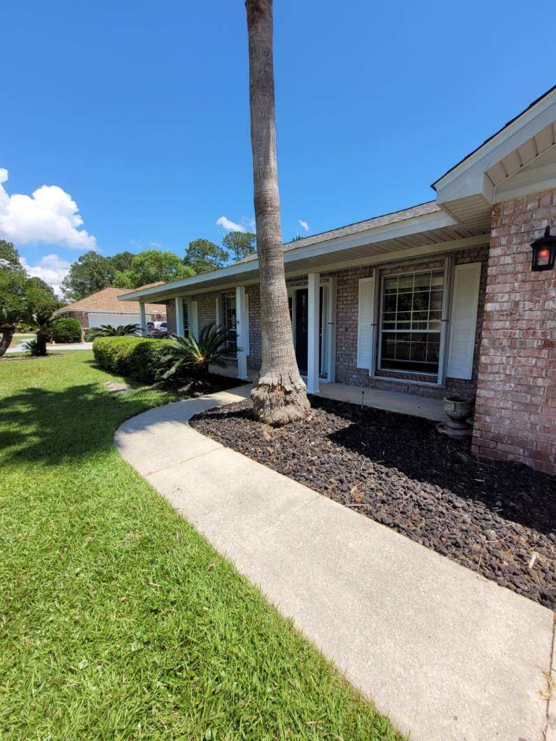 Front Yard With Mulch and Clean Landscape