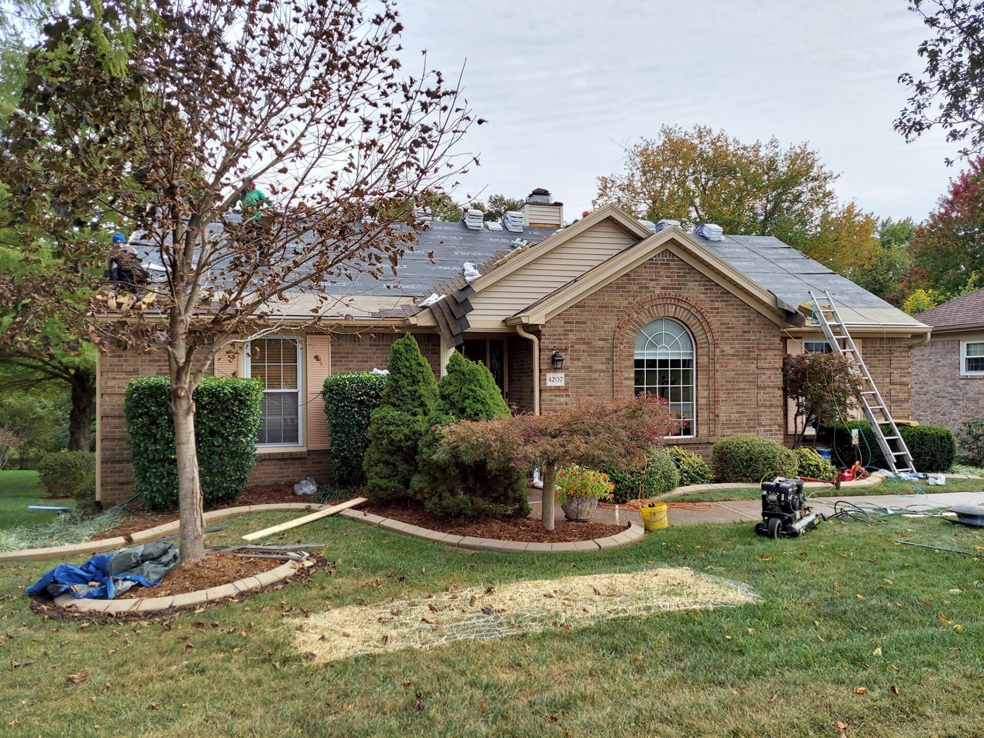 roofing experts in Lousiville Integrity Roofing