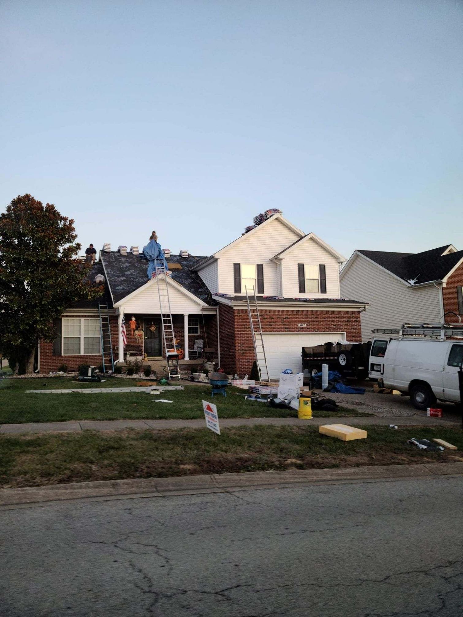 roofing experts in Lousiville Integrity Roofing