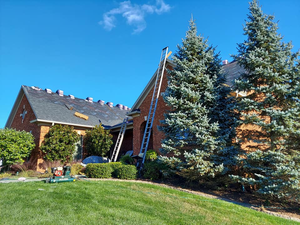 roofing experts in Lousiville Integrity Roofing