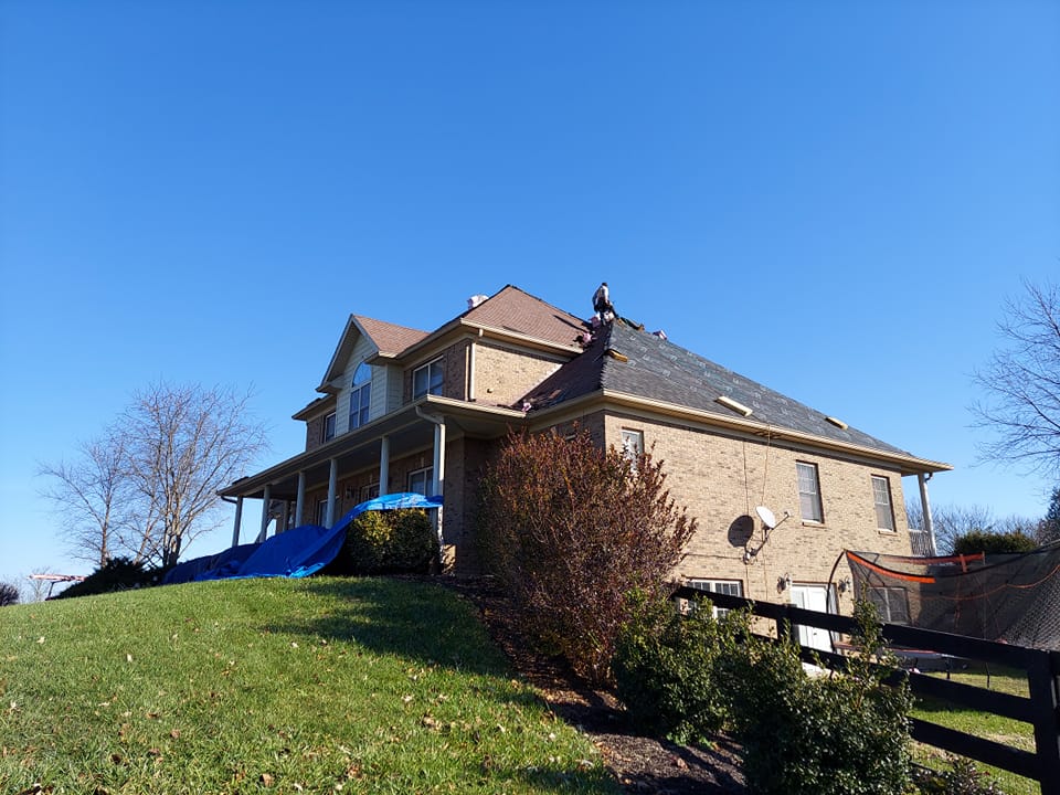 roofing experts in Lousiville Integrity Roofing