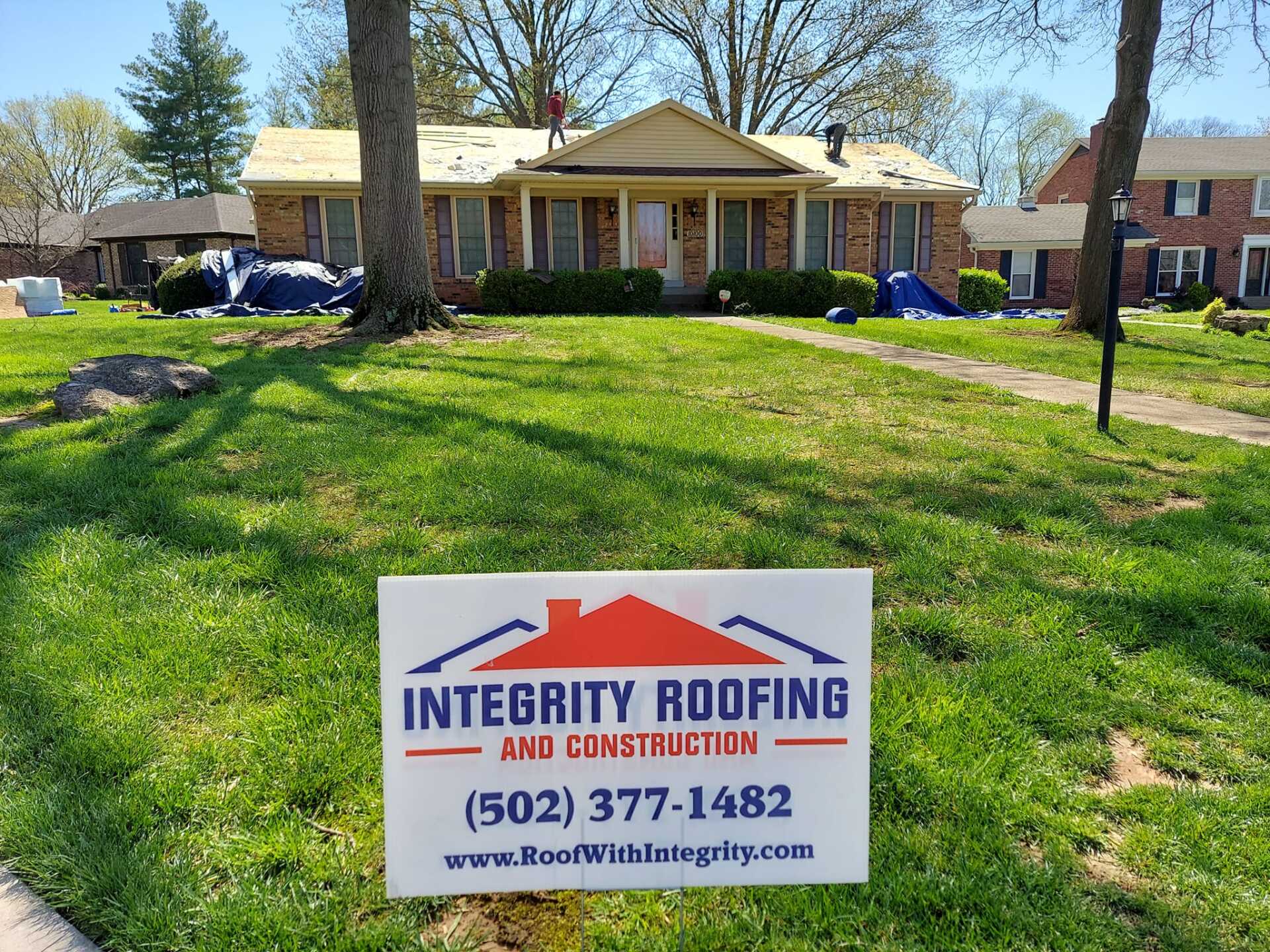 roofing experts in Lousiville Integrity Roofing