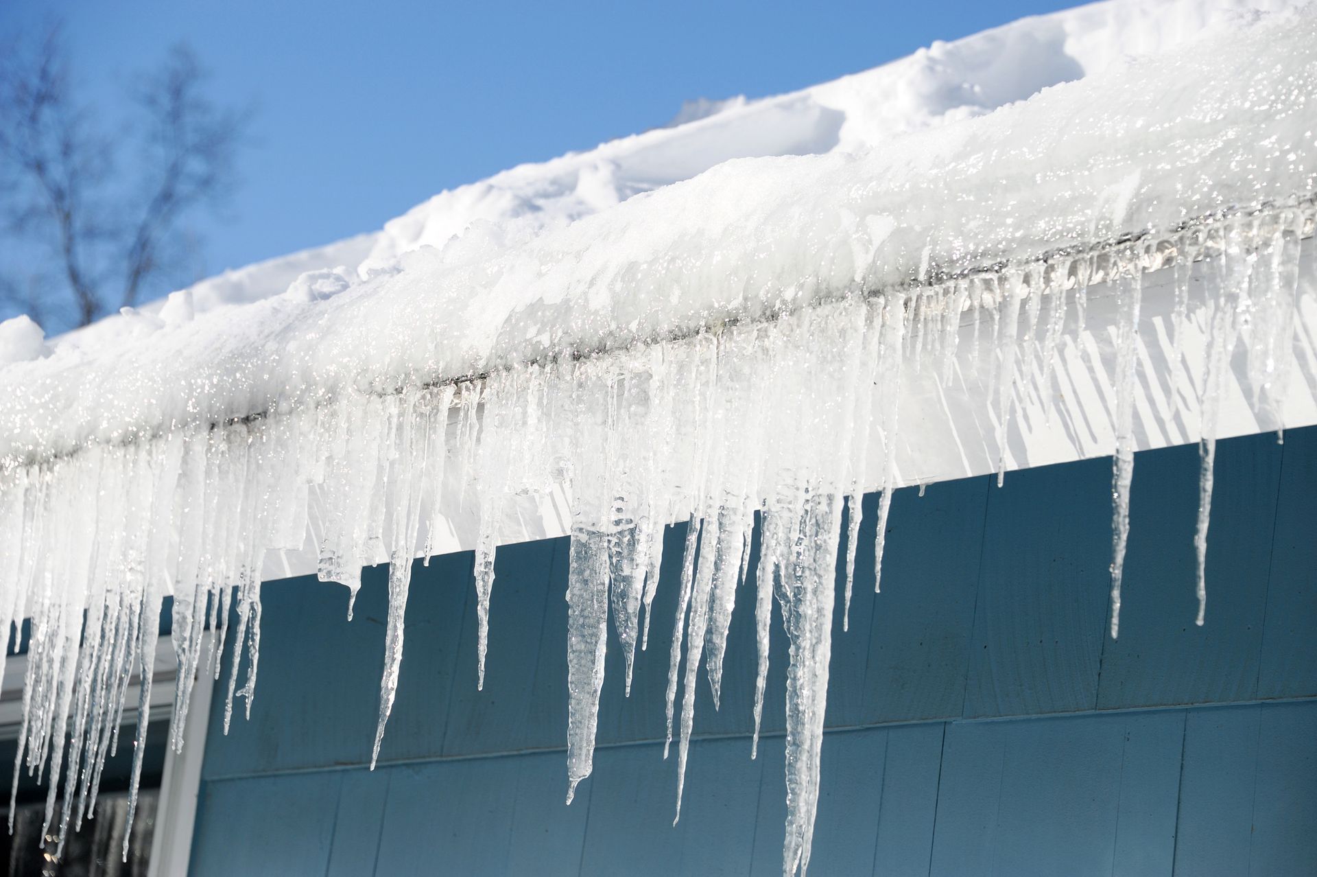 Ice Dams in Louisville, KY: Why They Damage Roofs, Gutters, and Homes