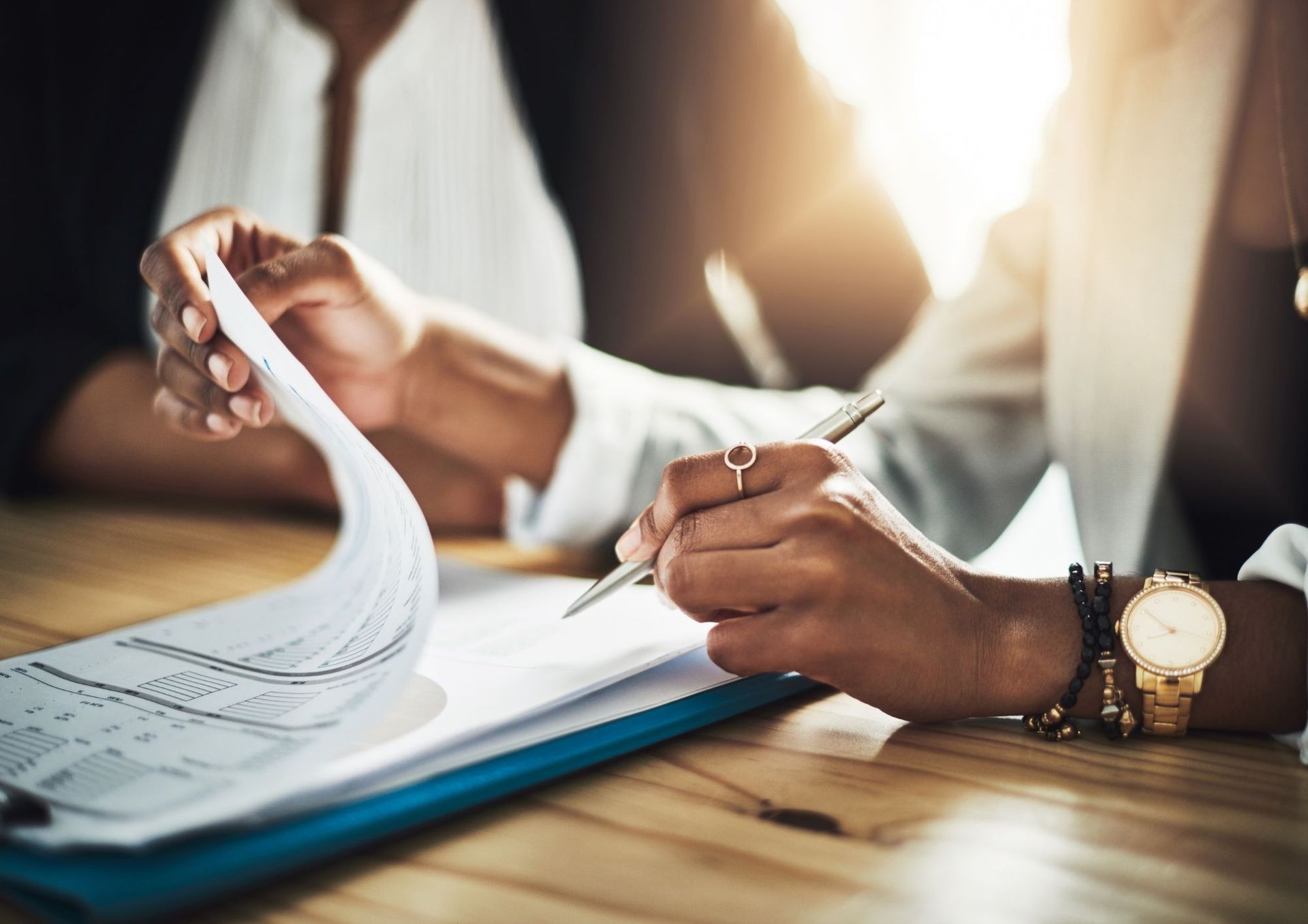 Hoe werkt het acceptatieproces bij Financial Lease?