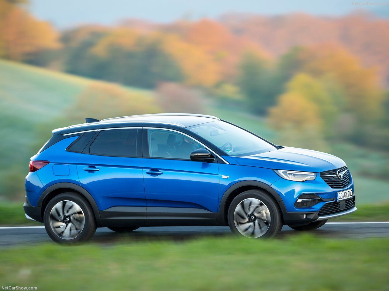 Opel Grandland X zijkant