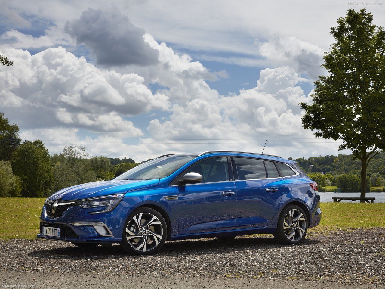 Renault Mégane estate zijkant schuin links