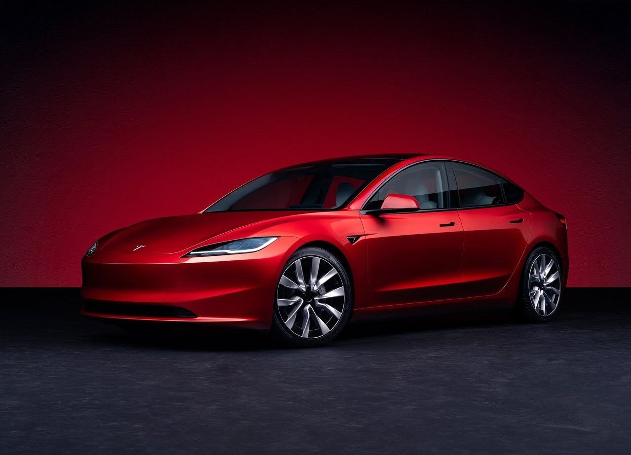 Ev van het jaar 2024 - Tesla Model 3