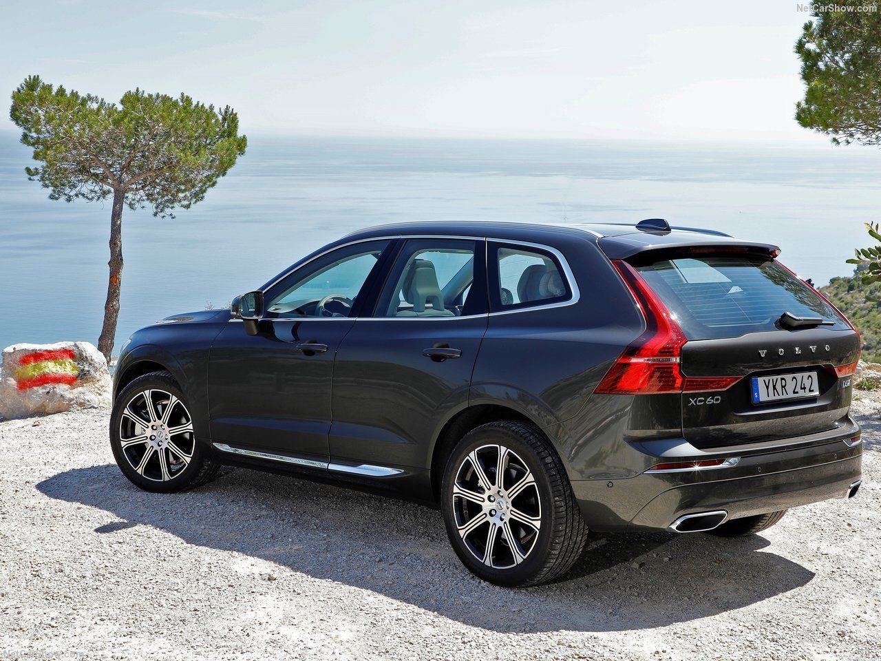 Volvo XC60 achterkant schuin