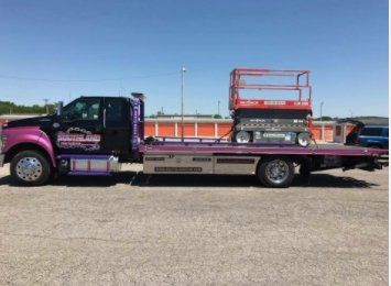 Flatbed with Wheel Lift Truck — Raymore, MO — J's Southland Tow Service