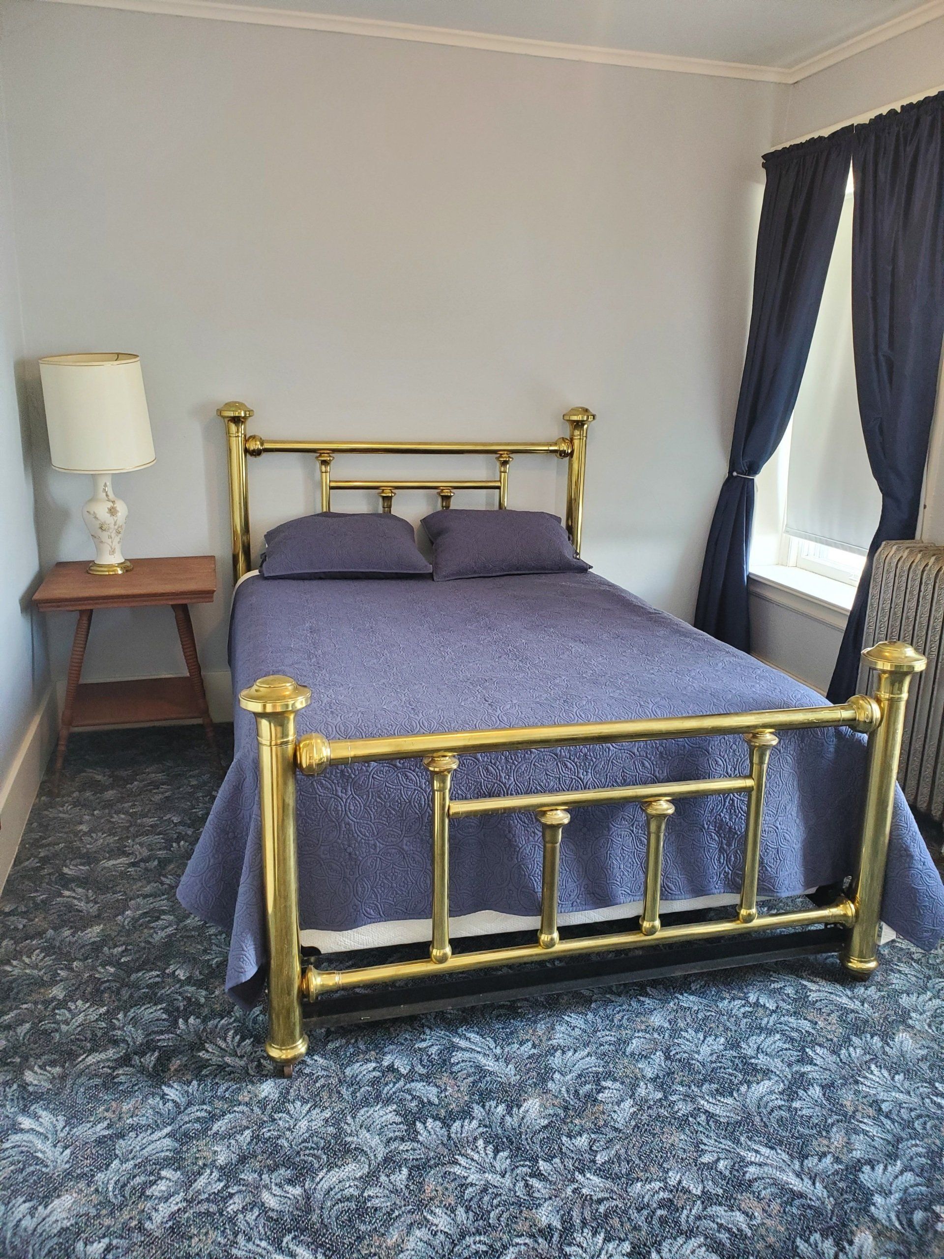 Graves hotel room