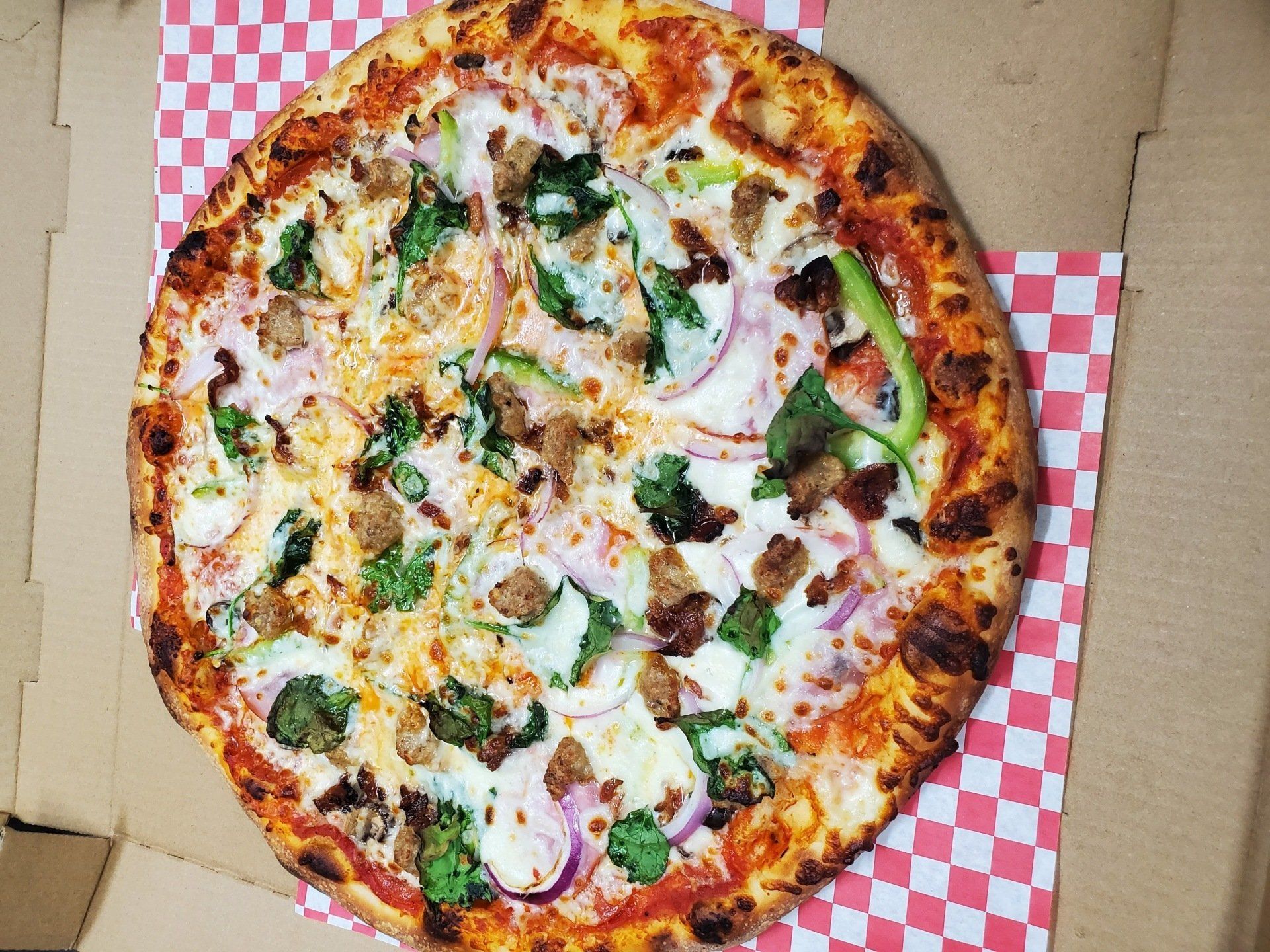 graves hotel home made pizza