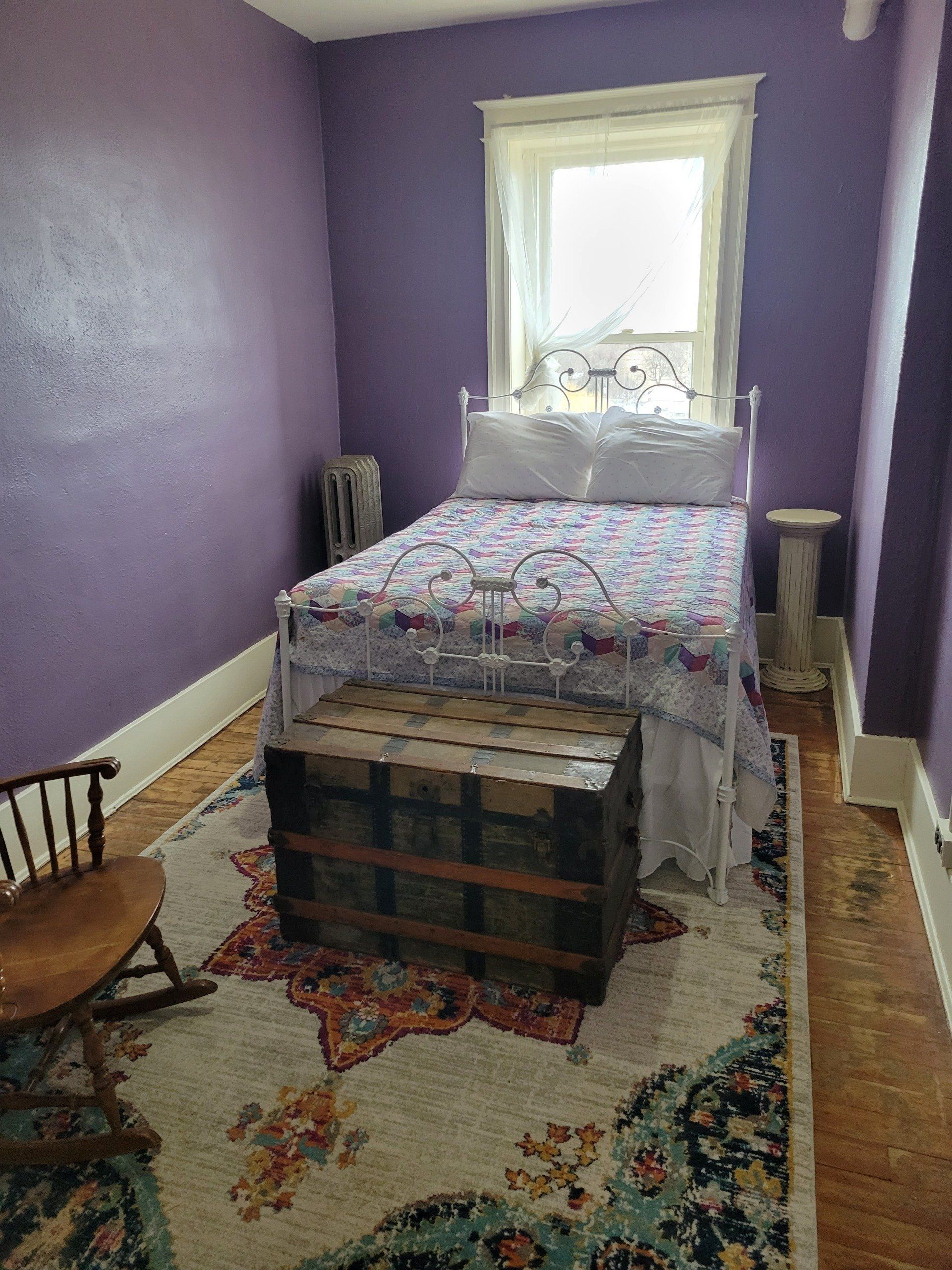 Graves hotel room