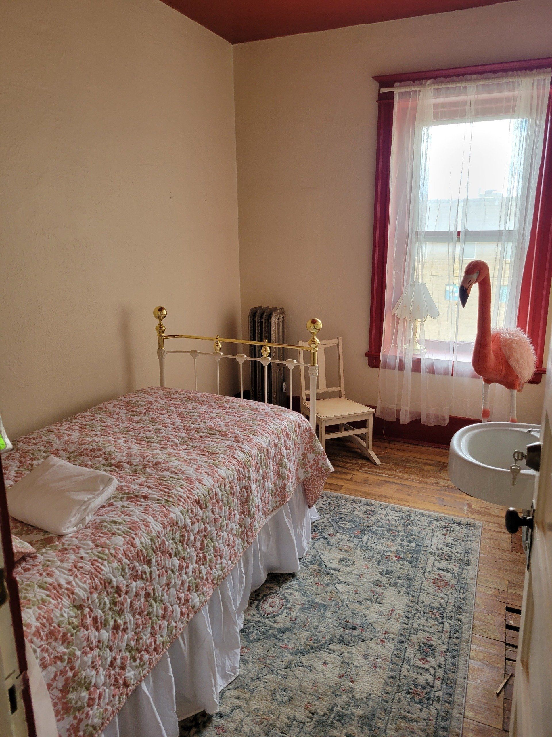 Graves hotel room