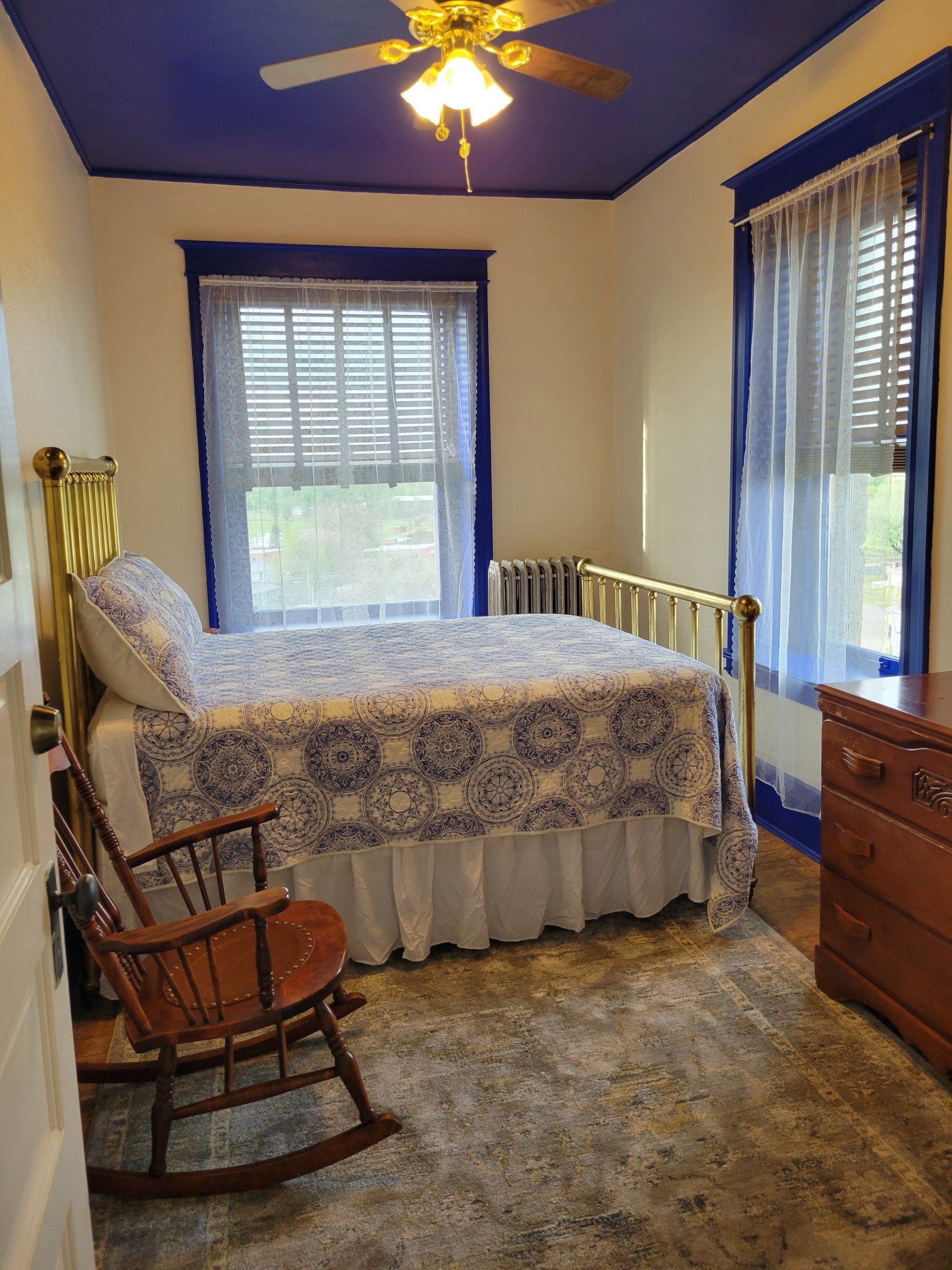 Hotel harlowton mt 406 632 5798