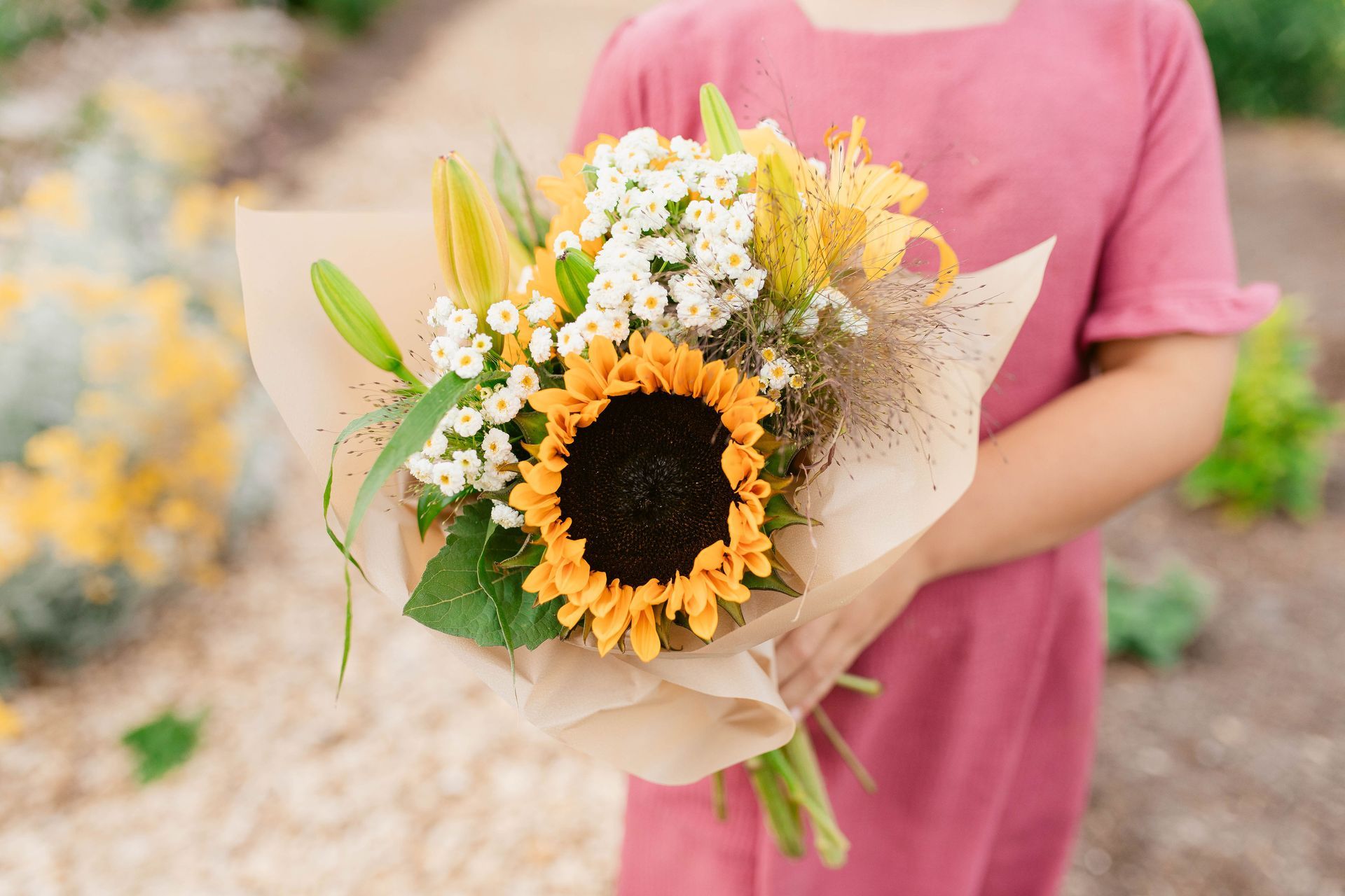 Pick Your Own Sunflowers in Lancaster, PA at Gardens of Grace