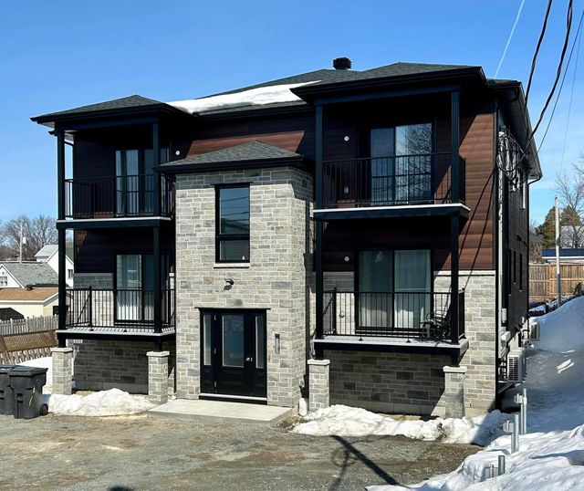 Construction Fré-Jean et Fils 2023 Inc. - Construction neuve - Agrandissement photo 4