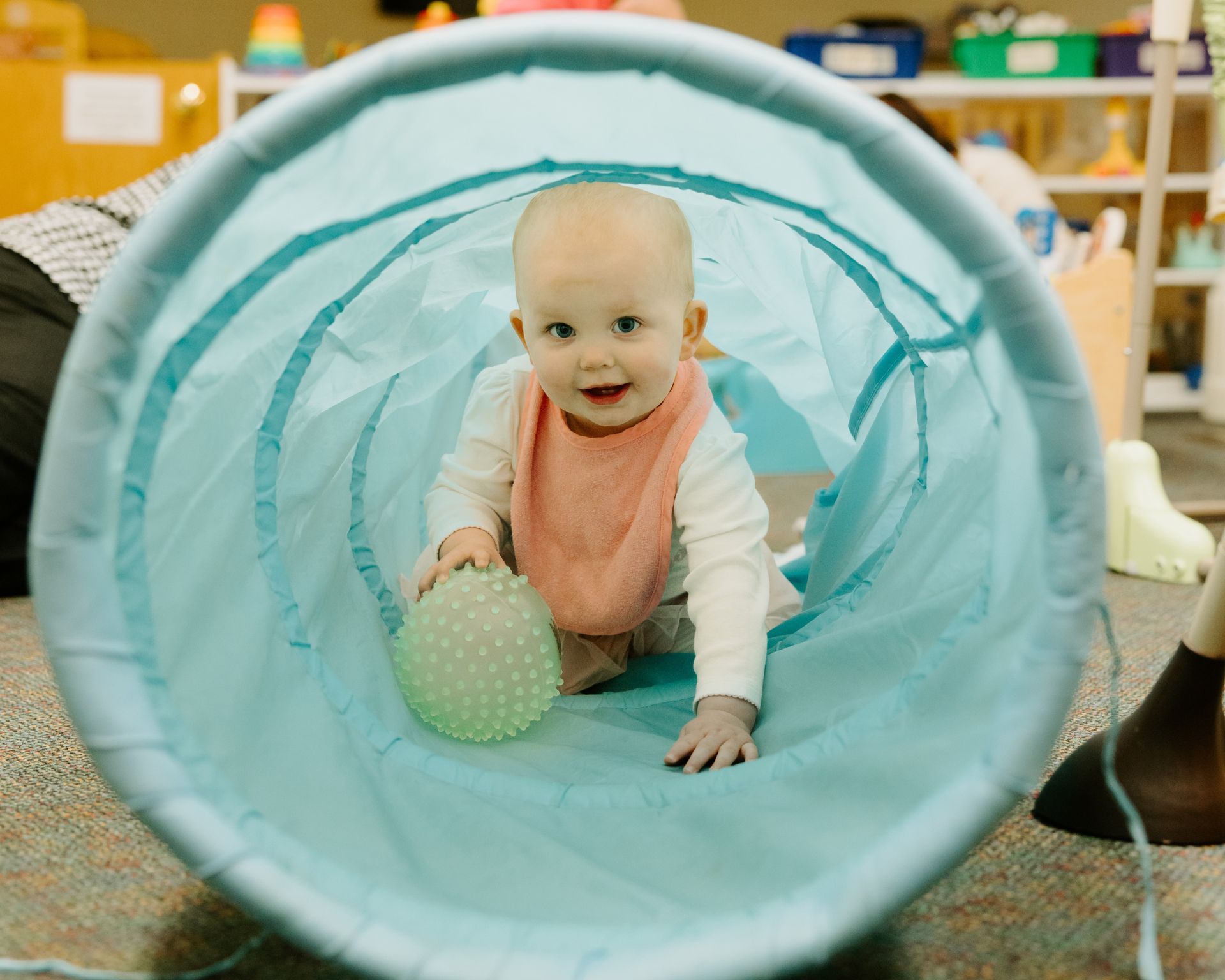 Infant School — Mirror Play in Bloomington, MN Infant School — Mirror Play in Bloomington, MN
