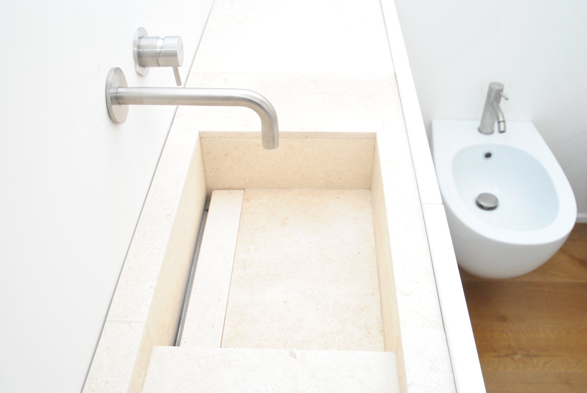 lavabo su misura, doccia personalizzata, milano, bagno personalizzato, spa in casa