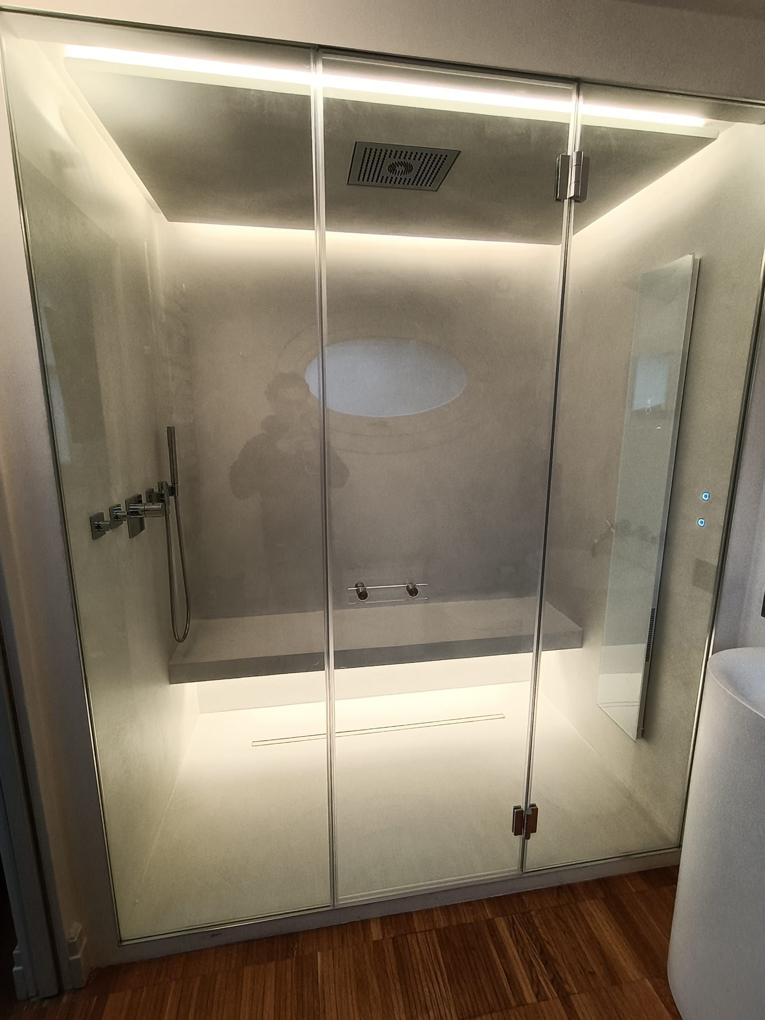 doccia su misura, doccia personalizzata, milano, bagno personalizzato, spa in casa