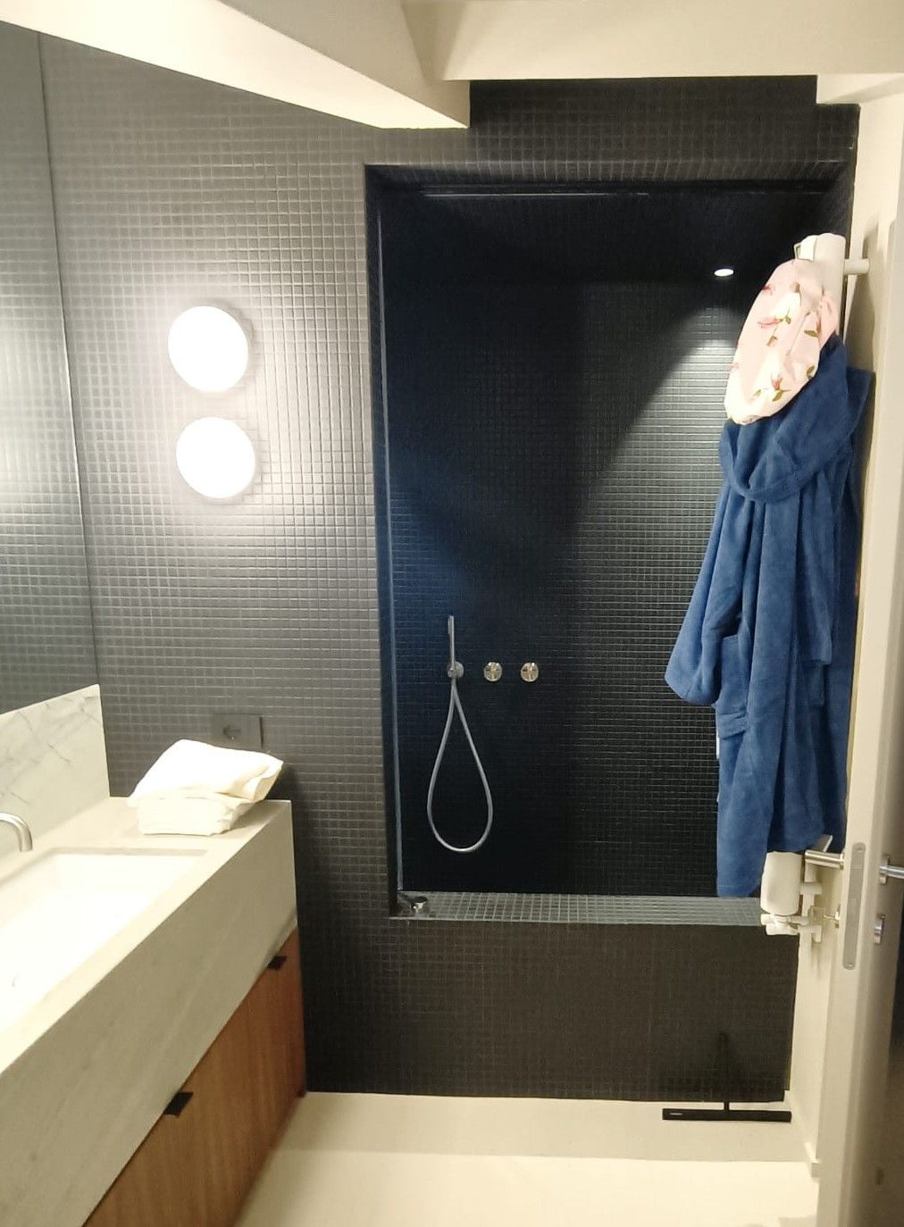 vasca su misura, vasca personalizzata, milano, bagno personalizzato, spa in casa