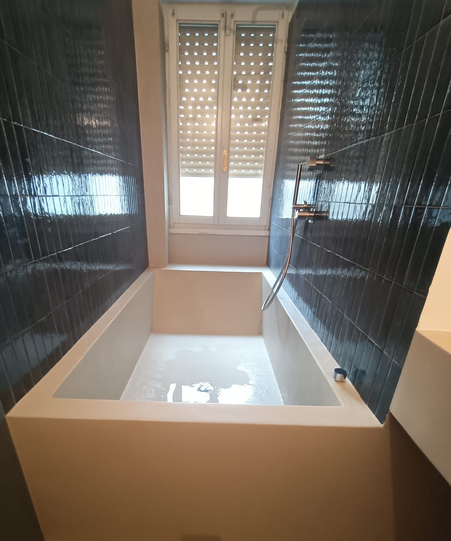 vasca su misura, vasca personalizzata, milano, bagno personalizzato, spa in casa