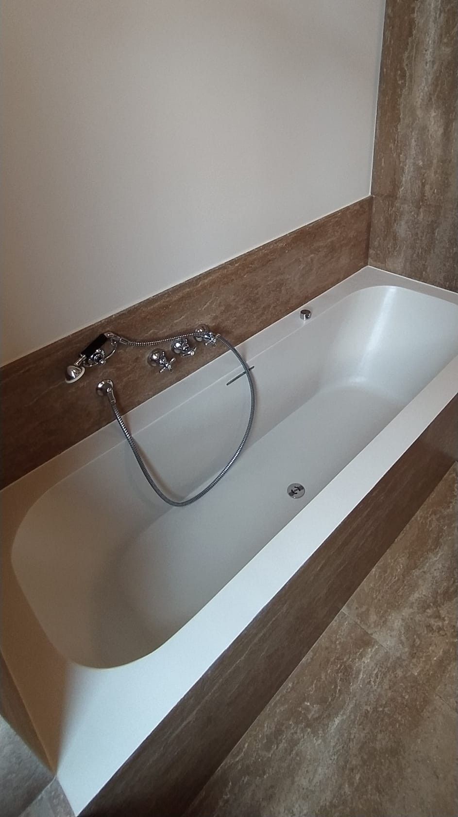 vasca su misura, vasca personalizzata, milano, bagno personalizzato, spa in casa