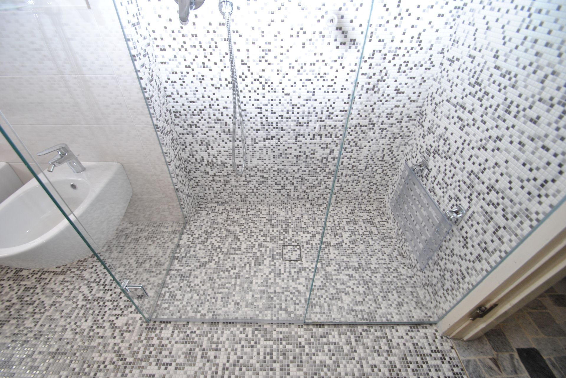 doccia su misura, doccia personalizzata, milano, bagno personalizzato, spa in casa