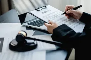 johnson-law-firm-service-contract-law-img