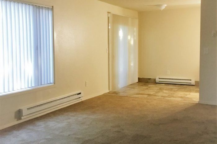 # 5 LIVING ROOM 2ND VIEW