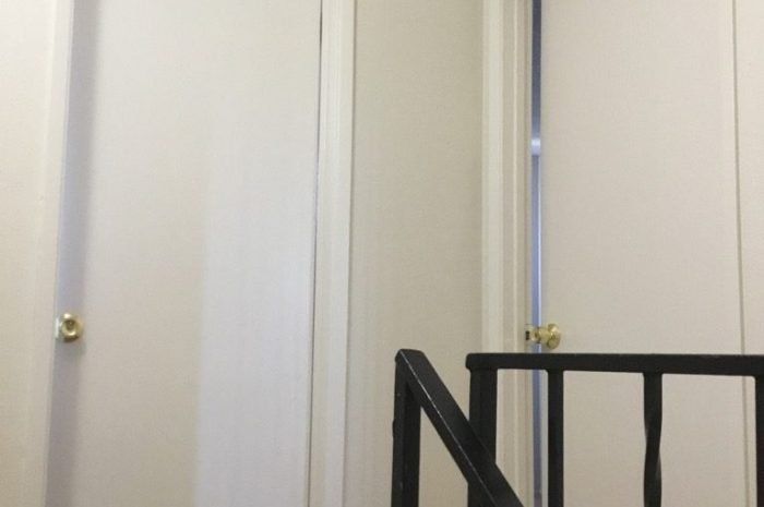 #6 AV TH 2X1 UPSTAIRS