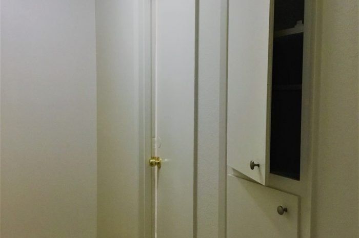 #7 3X1.5 HALLWAY BDROOMS