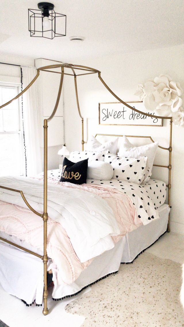 The Lazy Girl's Guide to Making a Cozy Bed • Craving Some Creativity