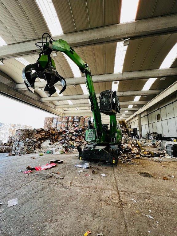 raccolta di rifiuti agricoli