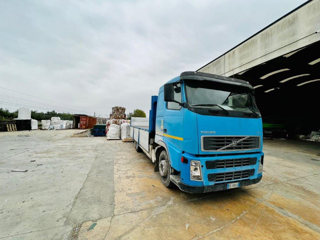 camion per il trasporto di rifiuti