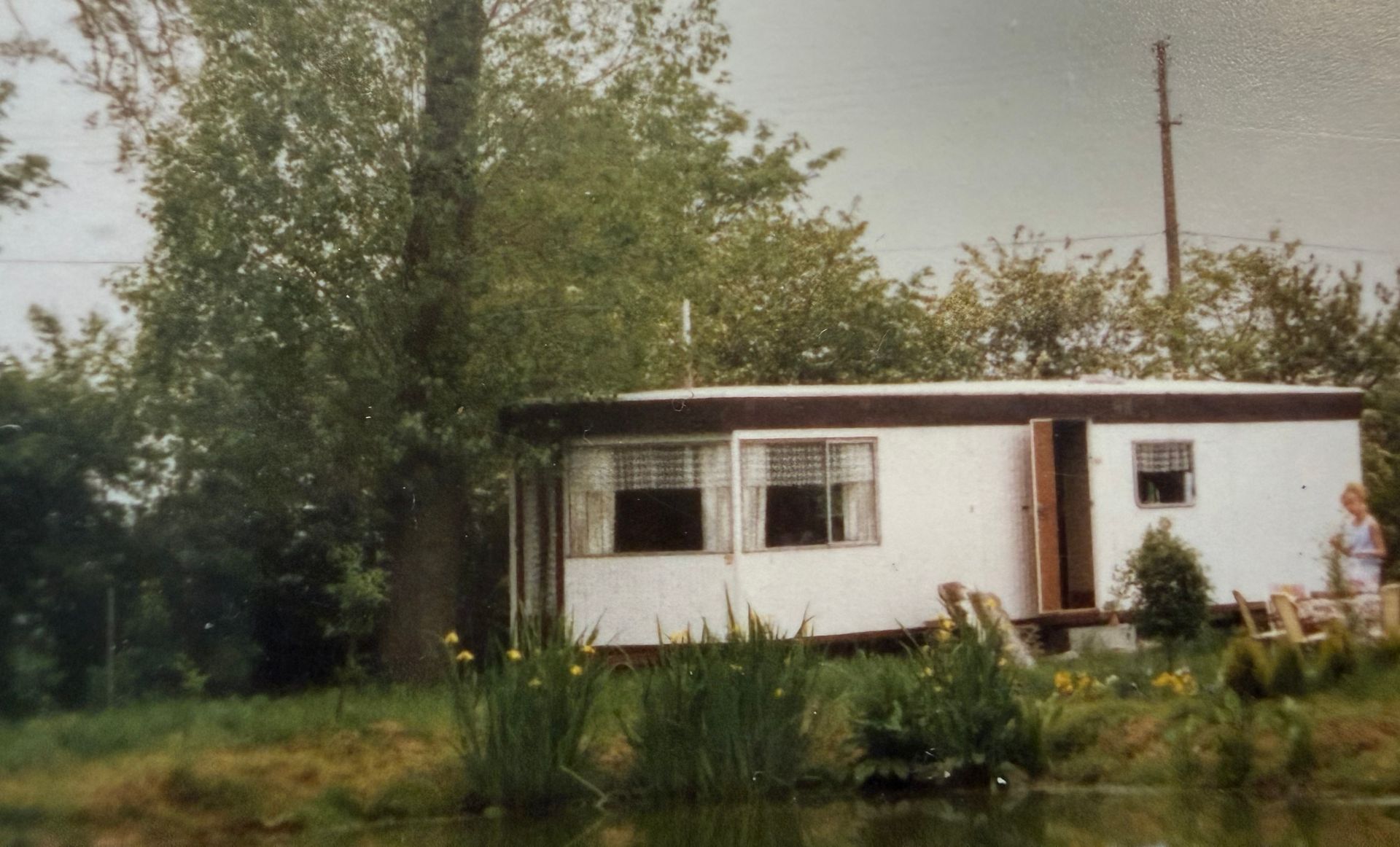 De caravan op het domein