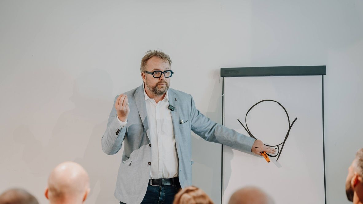 Waarom ik teken tijdens coaching — en wat het oplevert | Karl Mortier