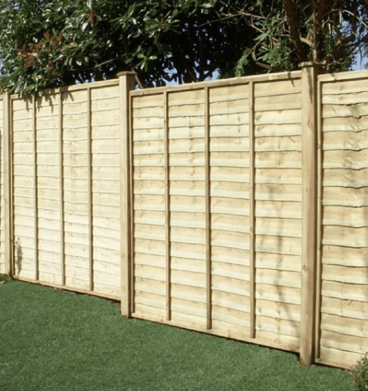 Northampton fencing company. Overlap Fence