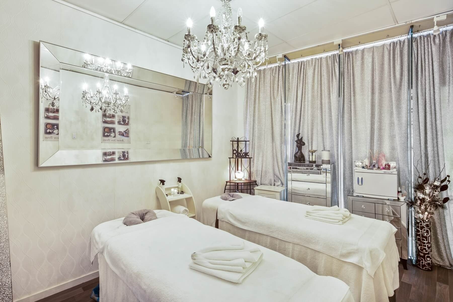 Naked Skin Day Spa & Cocktail Lounge photo 4