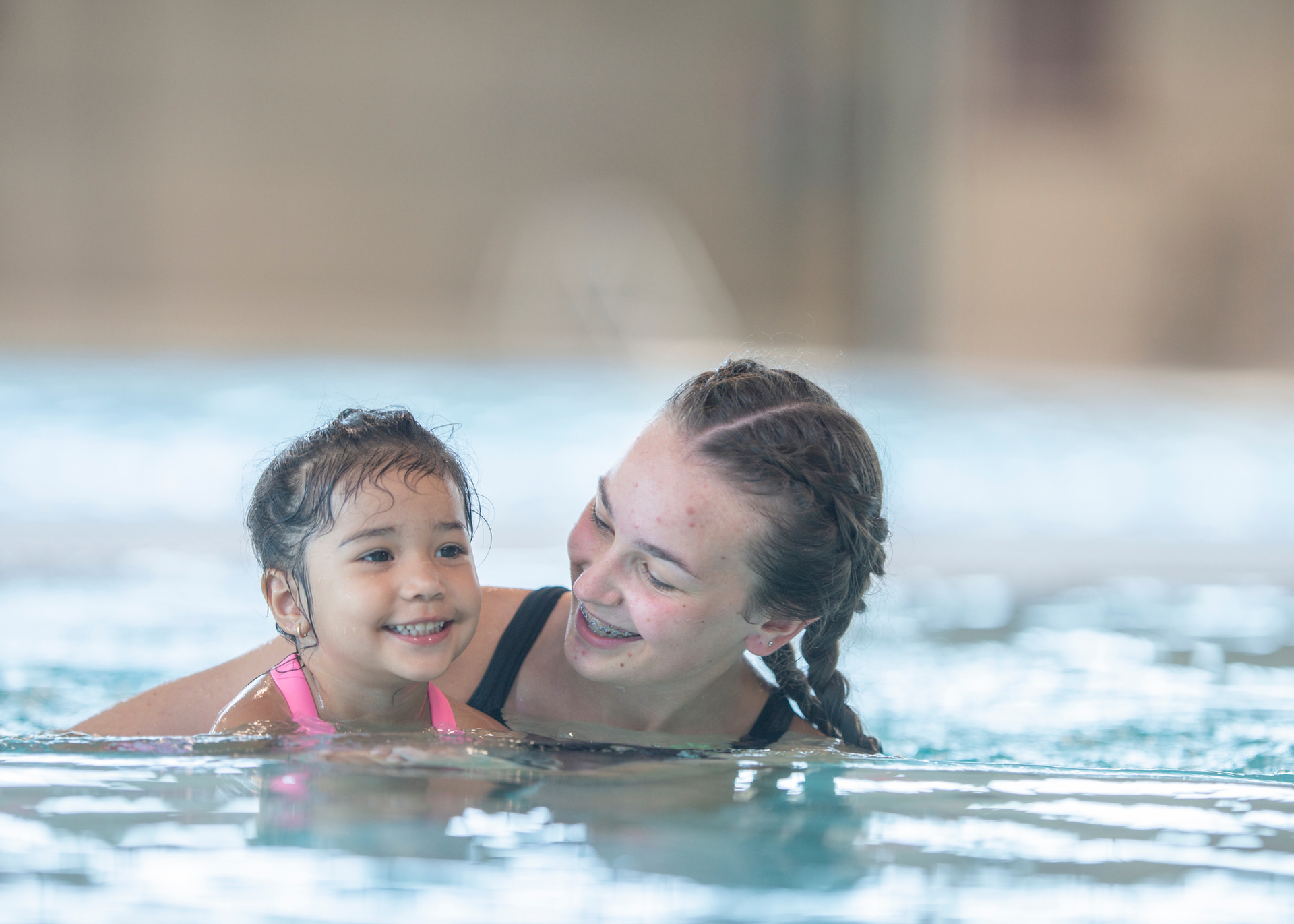 How to Keep Kids Motivated in Swimming Lessons Through Fall and Winter