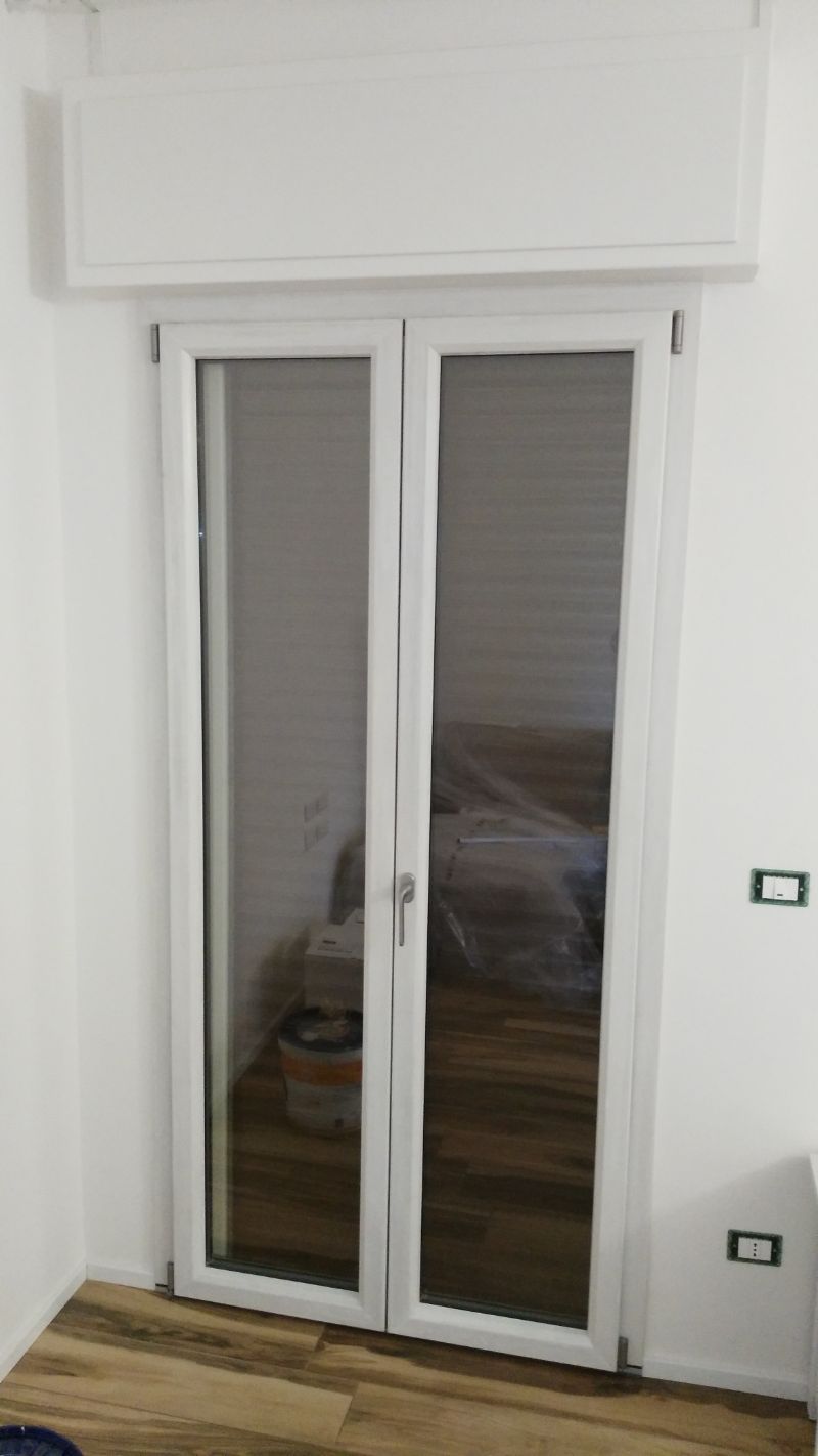 Porta finestra con avvolgibile