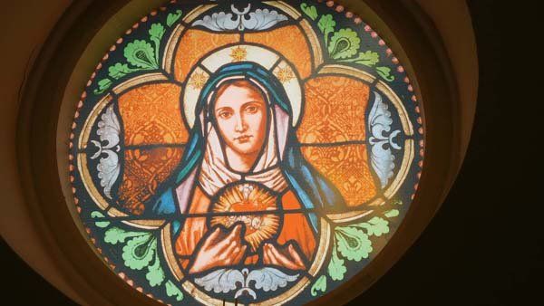 figure printed on glass