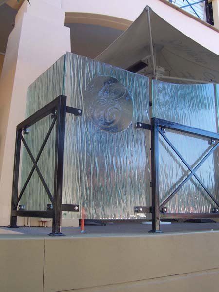 textured glass balustrade