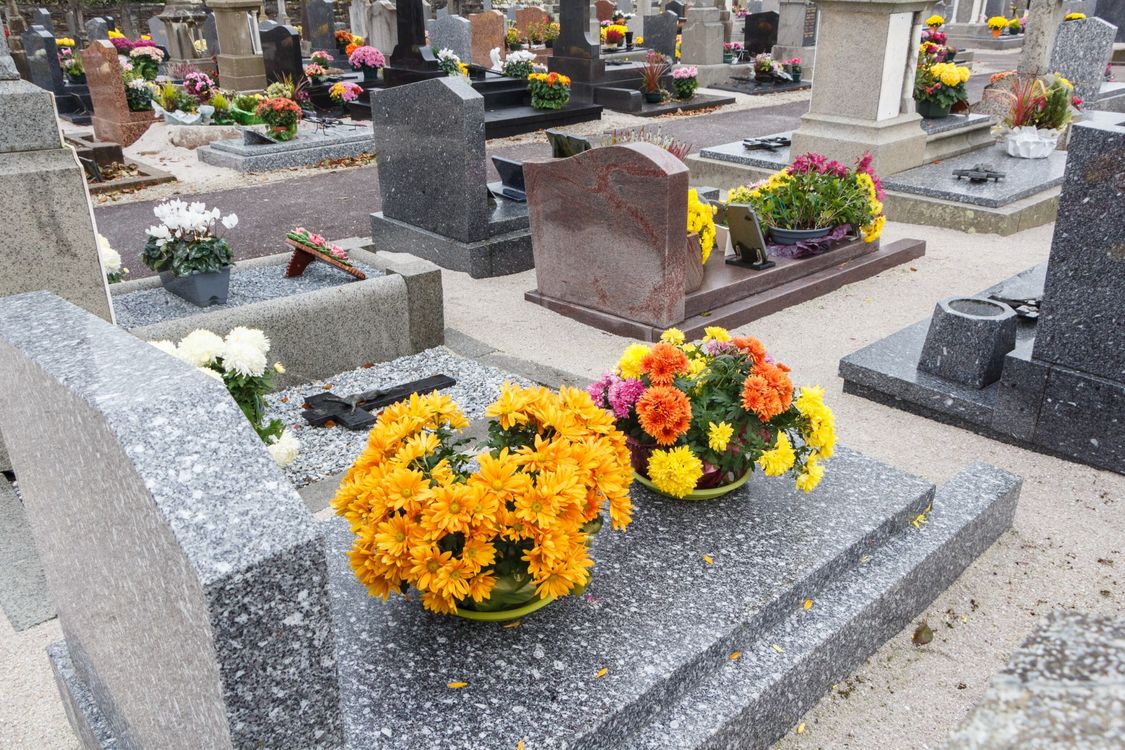 Addobbi floreali per cimiteri