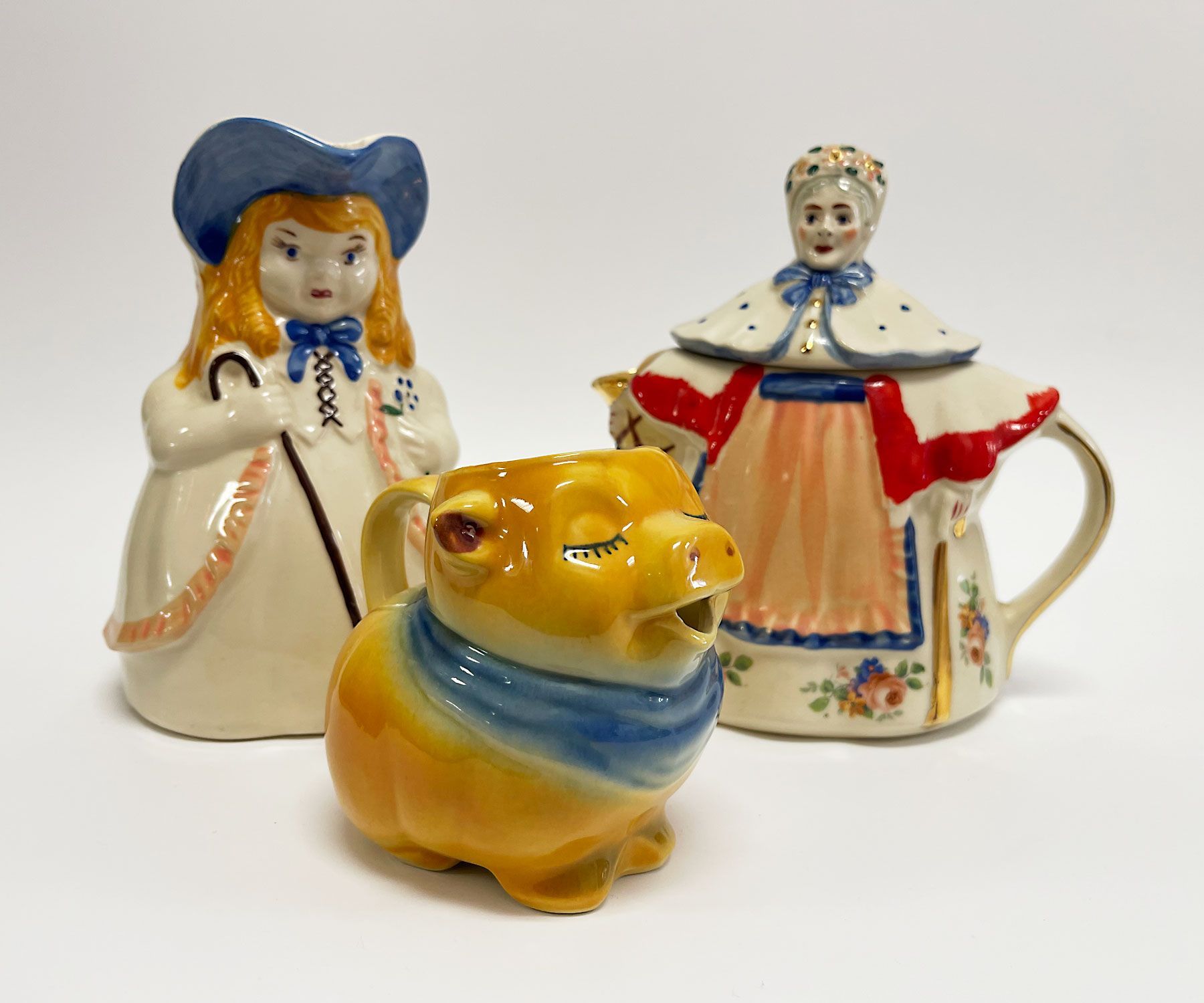 Shawnee vintage pottery