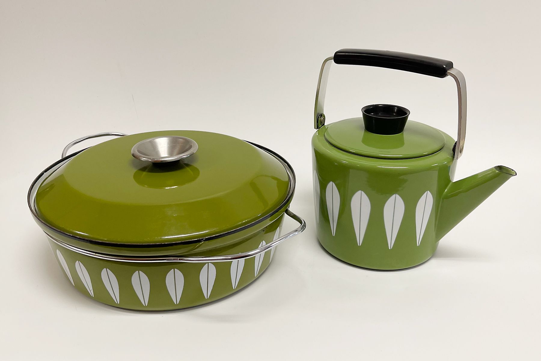 Catherineholm lotus patern cookware
