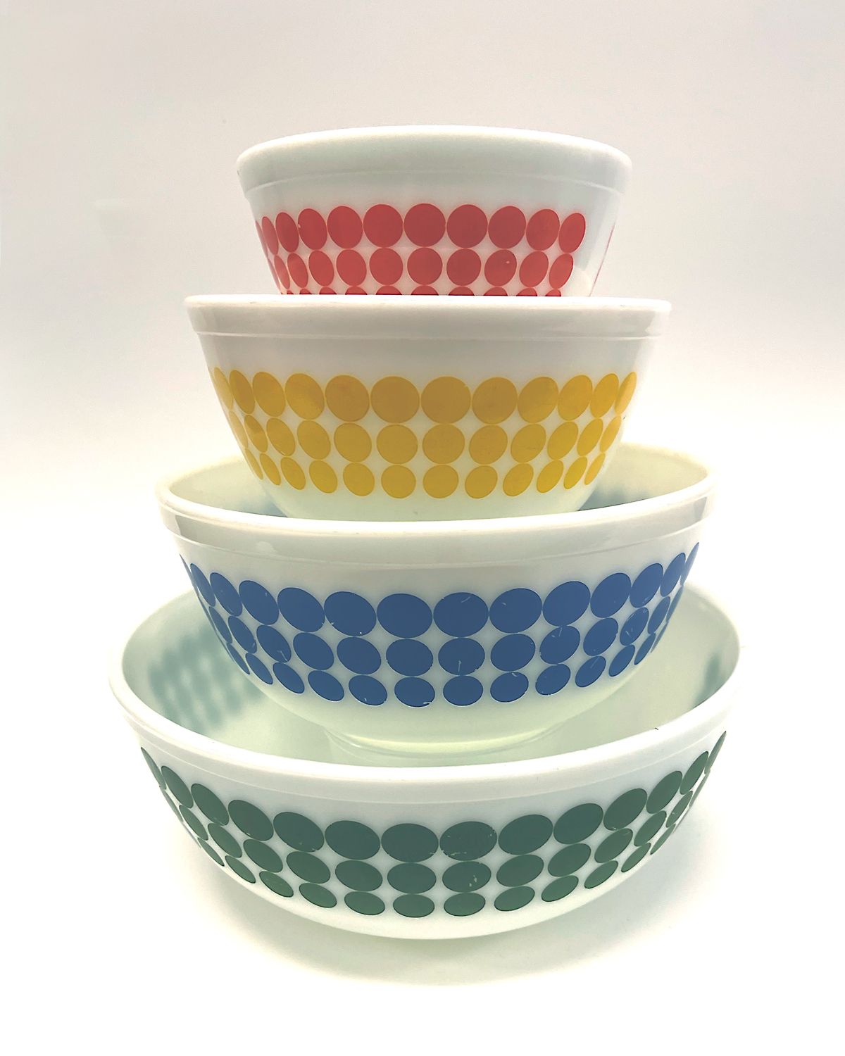 Pyrex dots pattern bowls