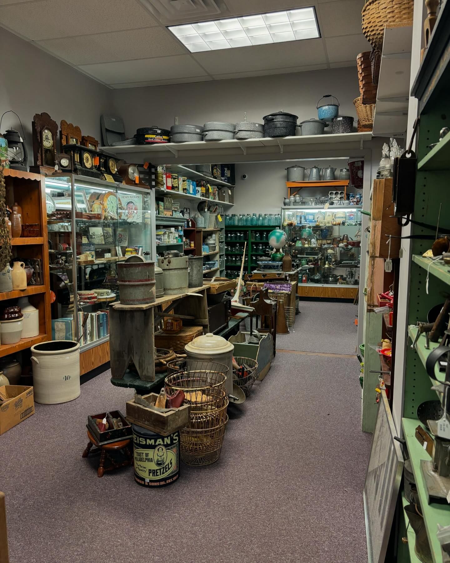 A store filled with lots of pots and pans