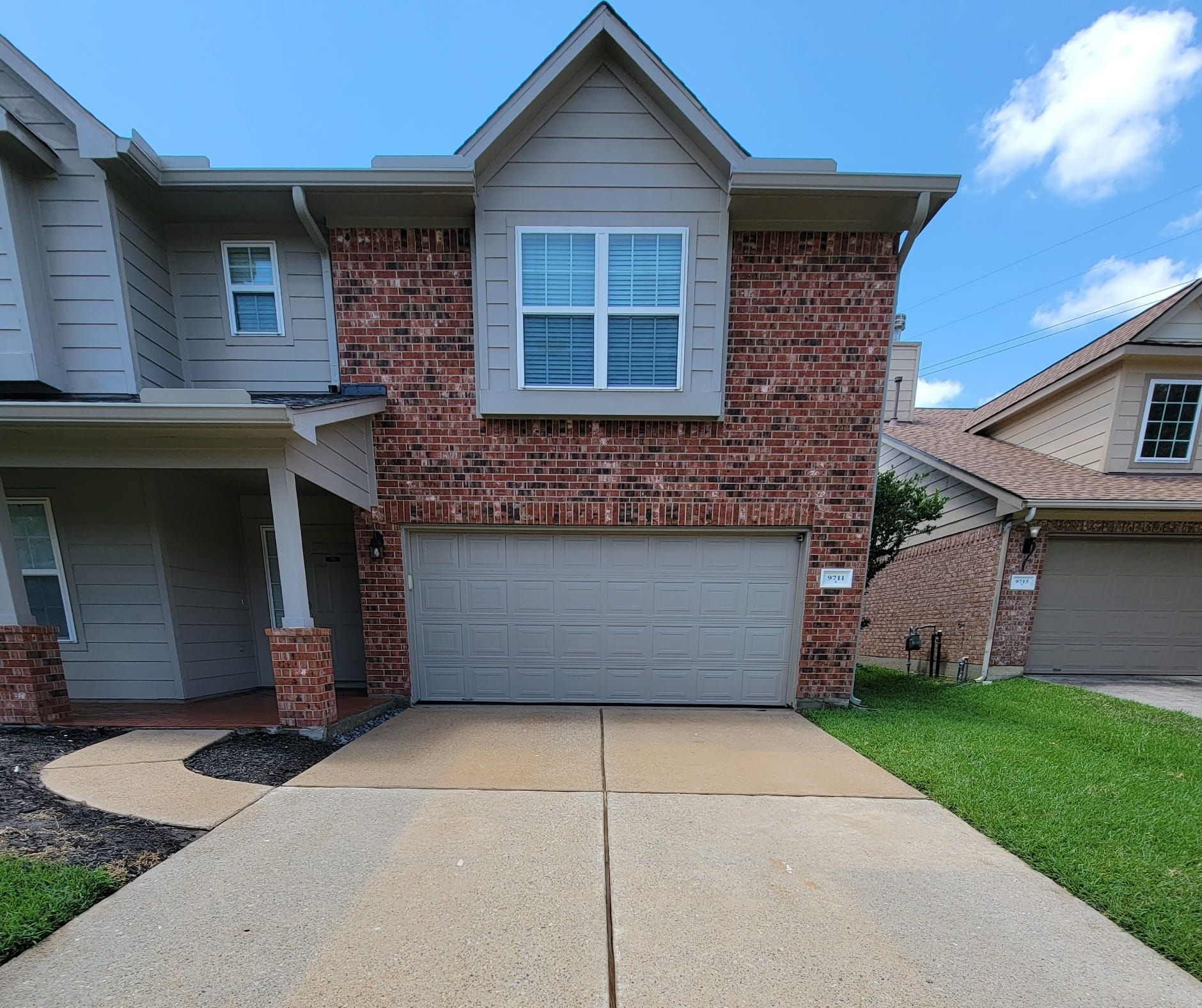 Driveway Cleaning | Spring & Houston