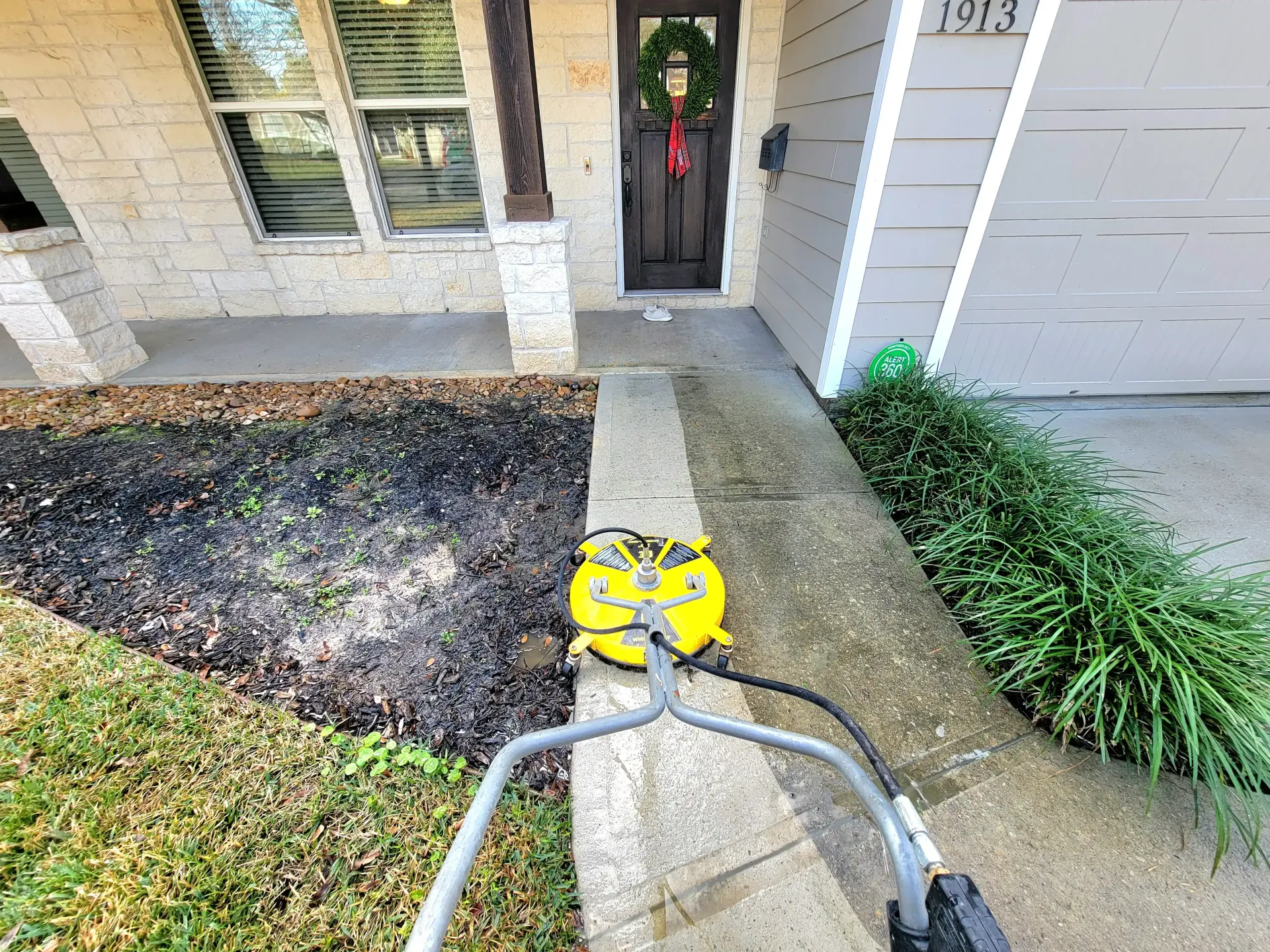 Houston Pressure Washing Contractor - Concrete Cleaning | Twisted Nozzle LLC