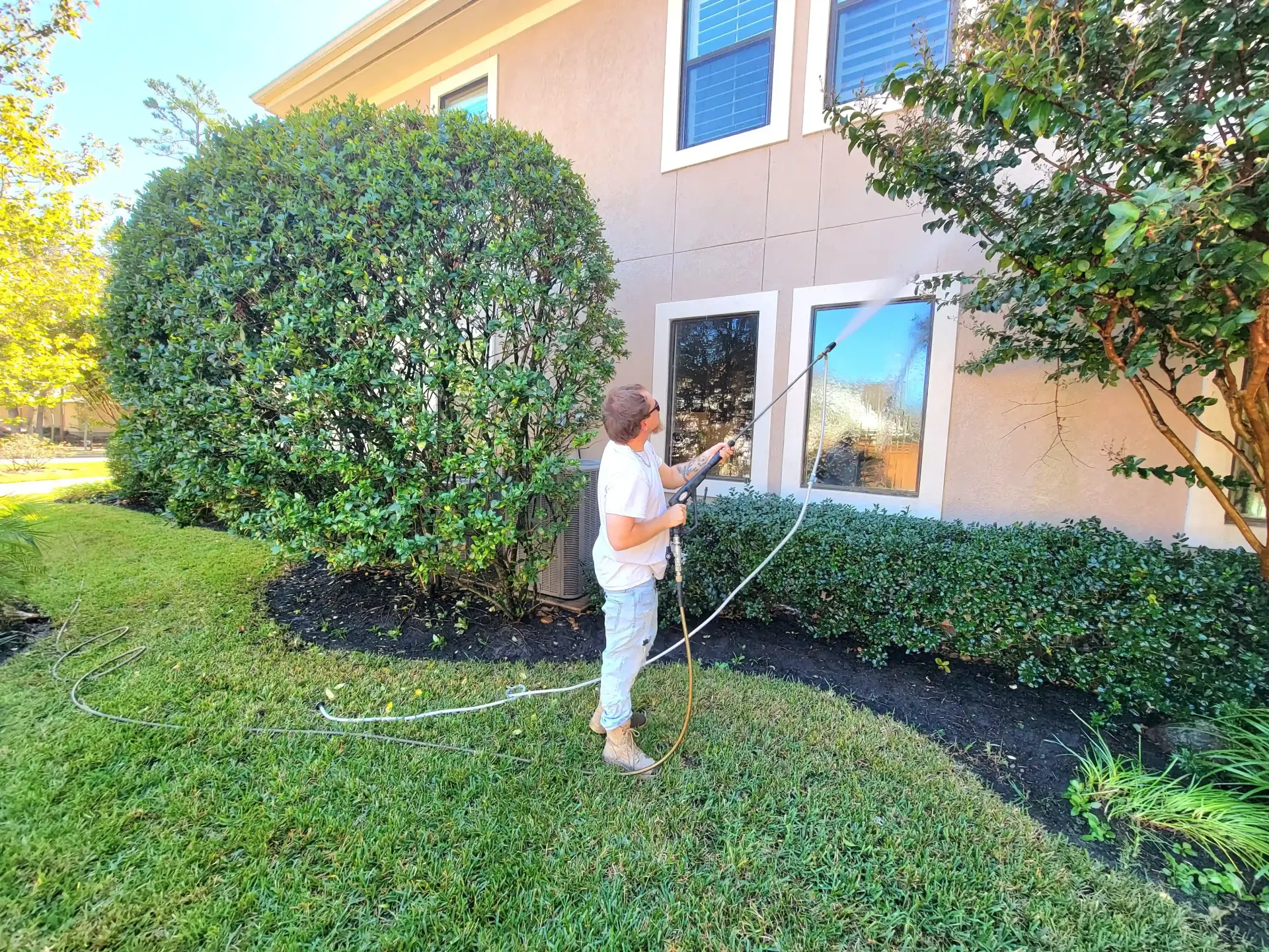 House Washing Houston - Twisted Nozzle LLC